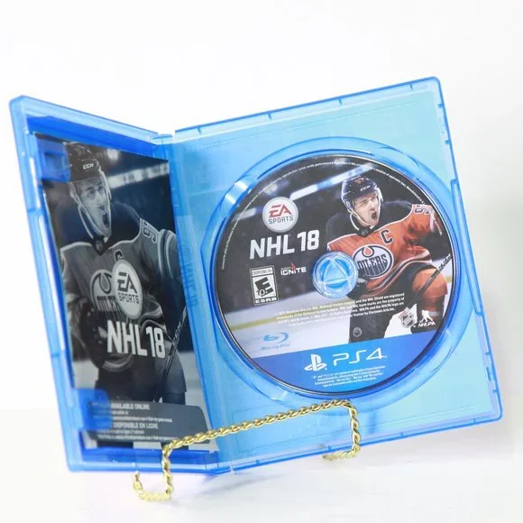 PS4 EA SPORTS NHL 18 Video Game - Featured Player Superstar Connor McDavid - Picture 3 of 4